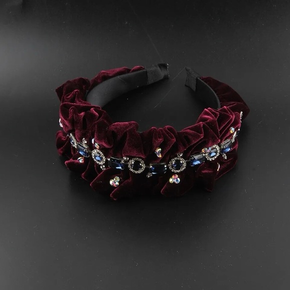 Green Ruffle Embellished Headband - Picture 3 of 9